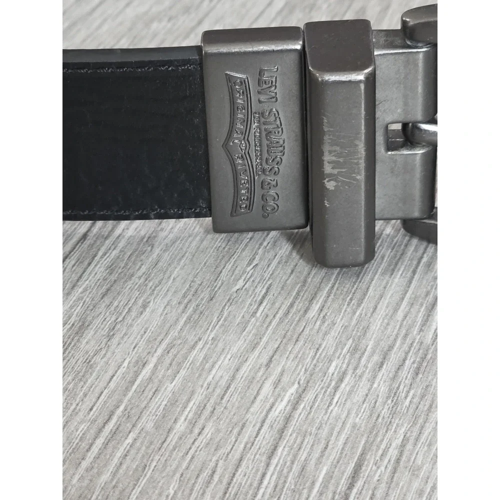 Levi‎ Strauss Leather Belt XL 42-44 Mens Black Gunmetal Buckle Genuine Leather